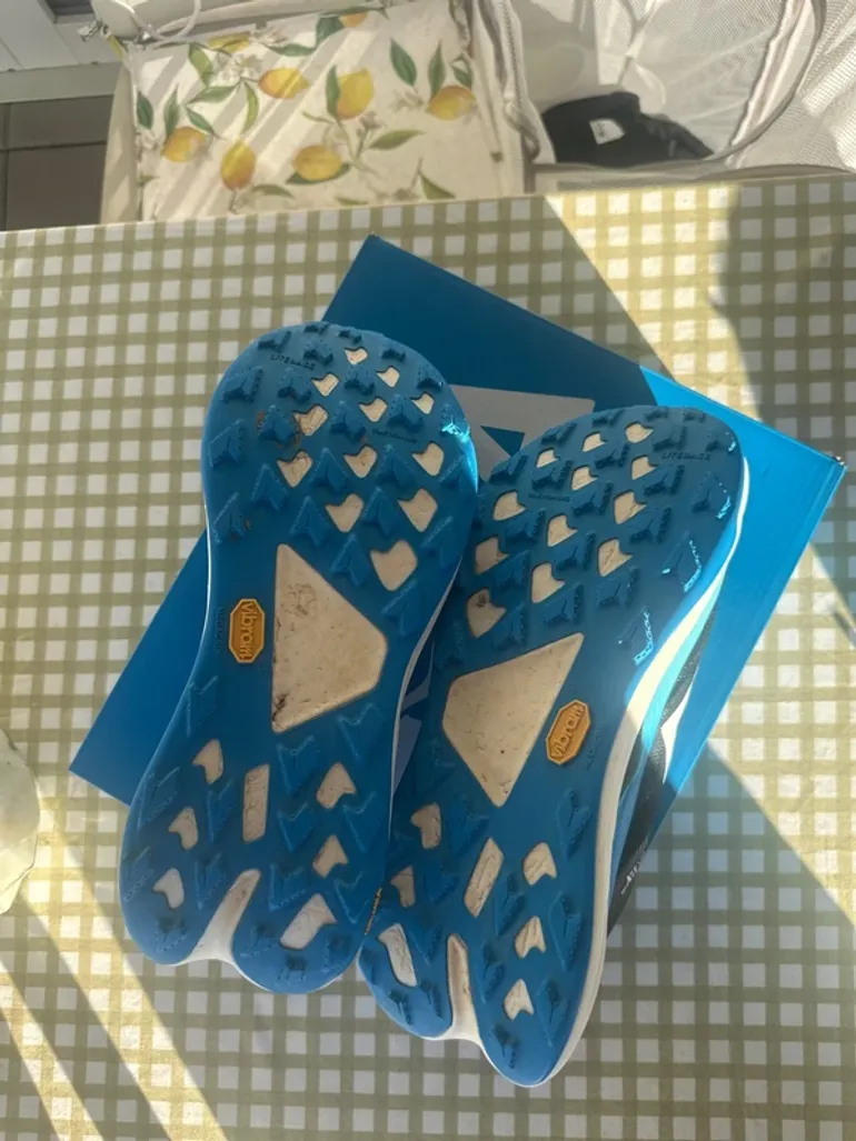 Used Hoka Tecton X3 bike — image 4 of 5
