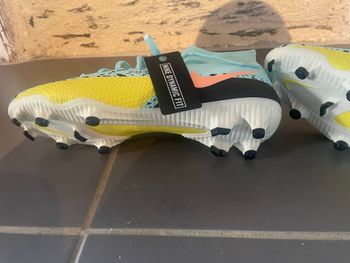 Used Nike Phantom GT2 Football Boots bike — image 2 of 3