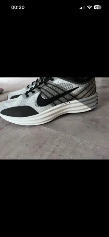 Used Nike Lunar Roam bike — image 2 of 5