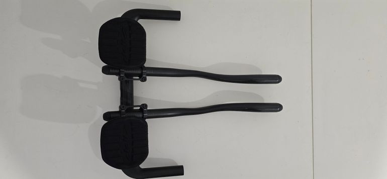 Použité Zipp Vuka Bull Carbon 380mm + Prolongateurs EVO 70 Carbon 2025 bike — obrázek 1 z 3