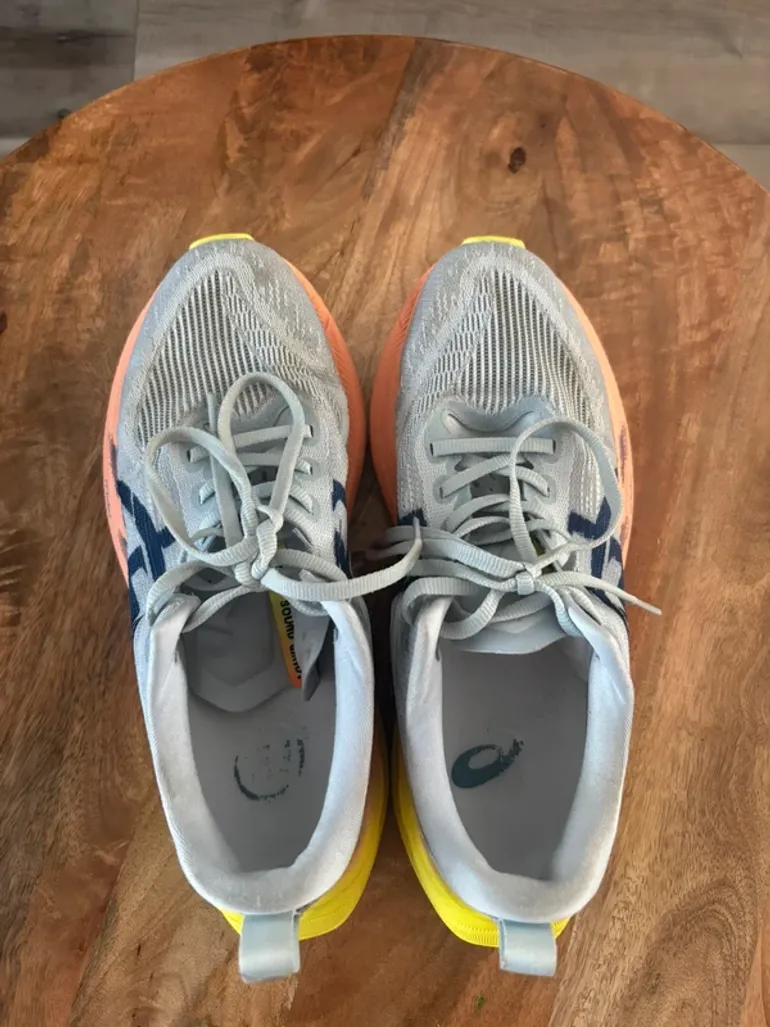 Used Asics Superblast 2 bike — image 3 of 5