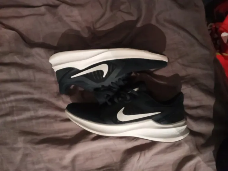 Käytetty Nike running shoes bike — kuva 2 / 6
