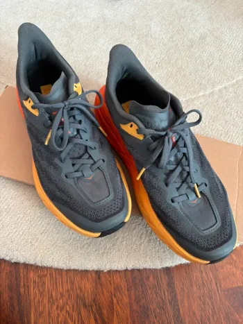 Used Hoka Speedgoat 5 bike — image 7 of 11