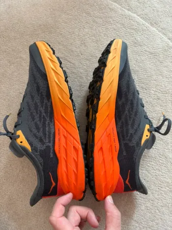 Used Hoka Speedgoat 5 bike — image 4 of 11