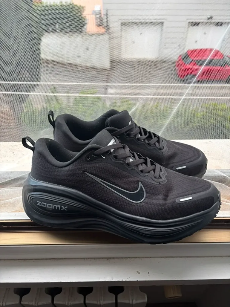 Used Nike Vomero 18 bike — image 5 of 5