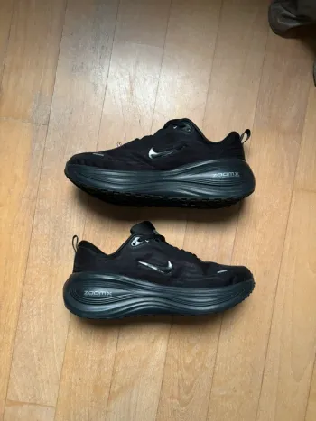 Used Nike Vomero 18 bike — image 2 of 5