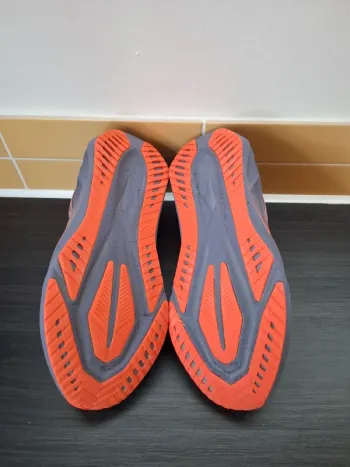 Käytetty Asics Novablast 5 bike — kuva 5 / 13