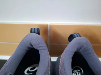 Käytetty Asics Novablast 5 bike — kuva 12 / 13