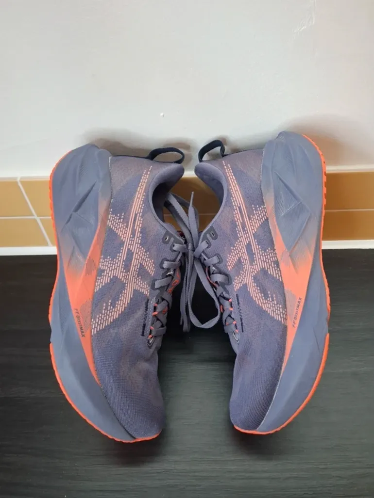 Käytetty Asics Novablast 5 bike — kuva 2 / 13