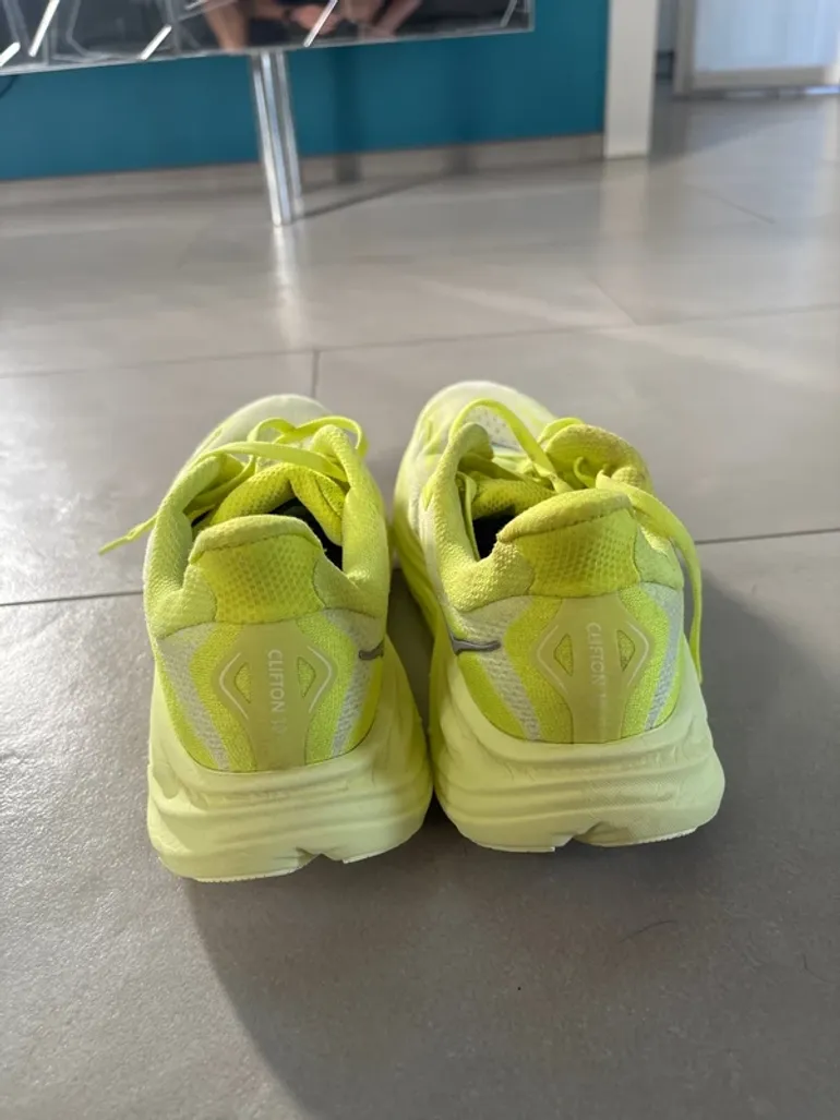 Used Hoka Clifton 10 bike — image 2 of 6