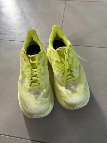 Used Hoka Clifton 10 bike — image 4 of 6