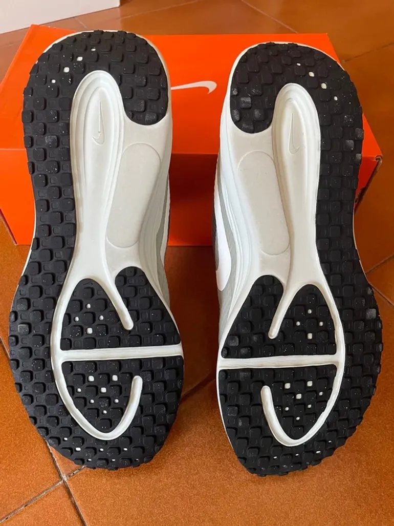 Used Nike Revolution 8 bike — image 4 of 5