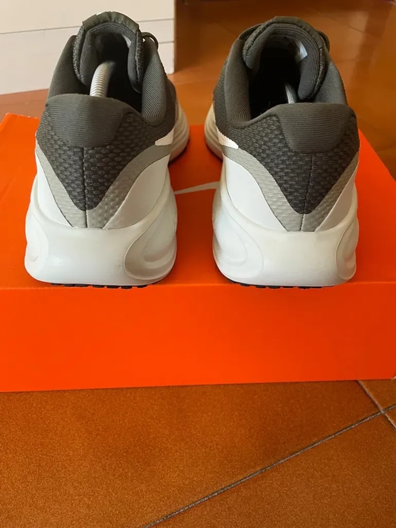Used Nike Revolution 8 bike — image 3 of 5