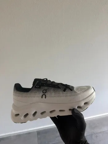 Used On Running Cloud bike — image 3 of 4