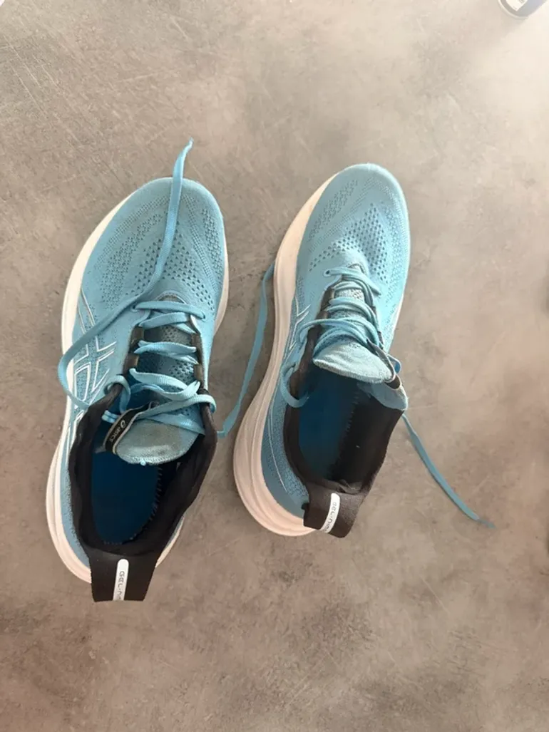 Used Asics Gel Nimbus 26 bike — image 1 of 5