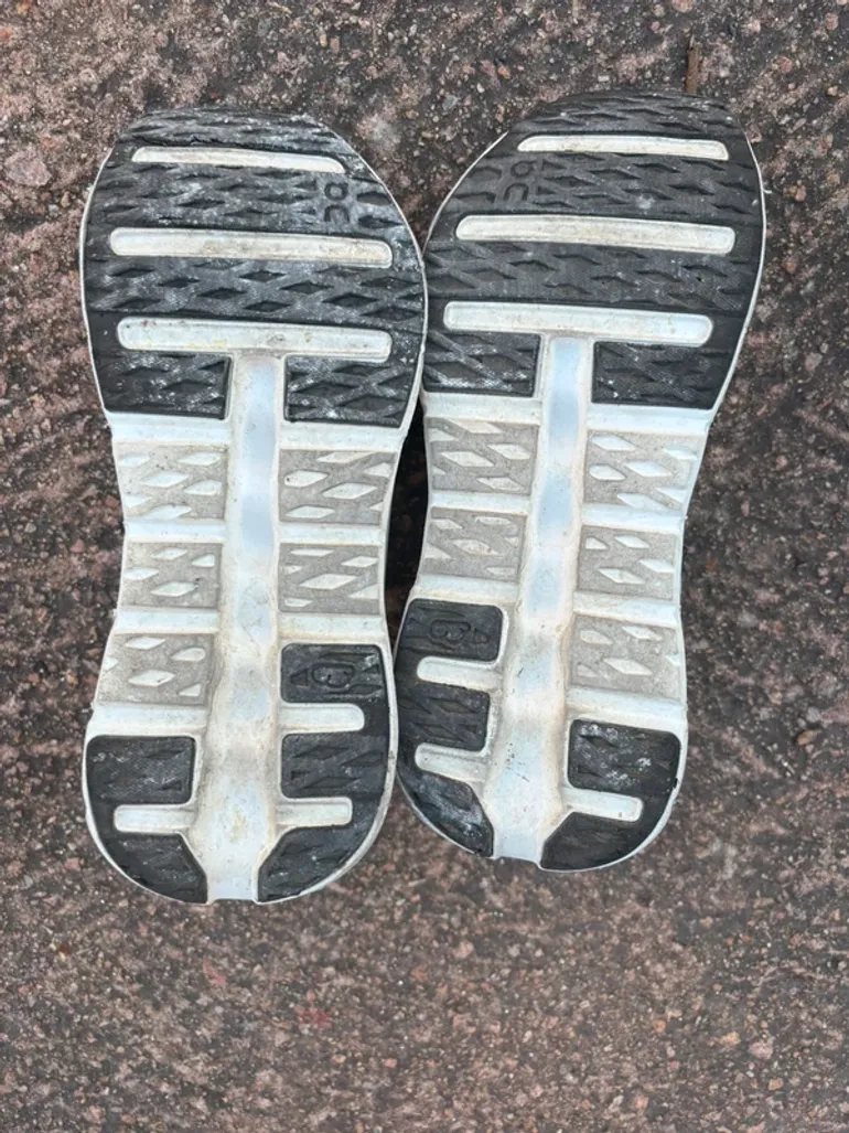 Used On Running Cloud bike — image 4 of 4