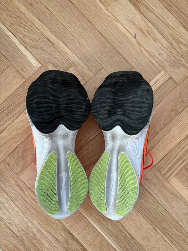 Used Nike Air Zoom Tempo NEXT% bike — image 3 of 6