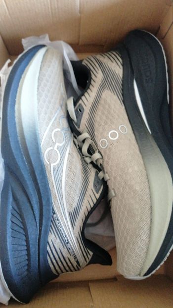 Used Saucony endorphin speed 5 bike — image 3 of 6