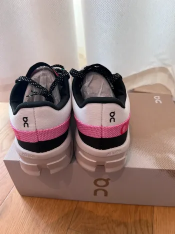 Used Lightweight On Running Sneakers White Pink Black bike — image 5 of 7