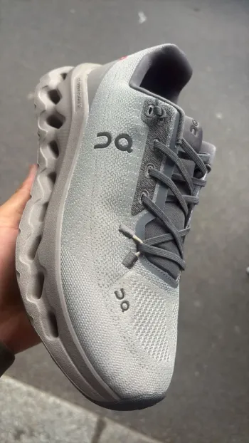 Used On Running shoes bike — image 8 of 11