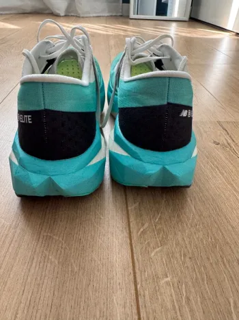 Gebrauchtes New Balance FuelCell SuperComp Elite v4 bike — Bild 3 von 6