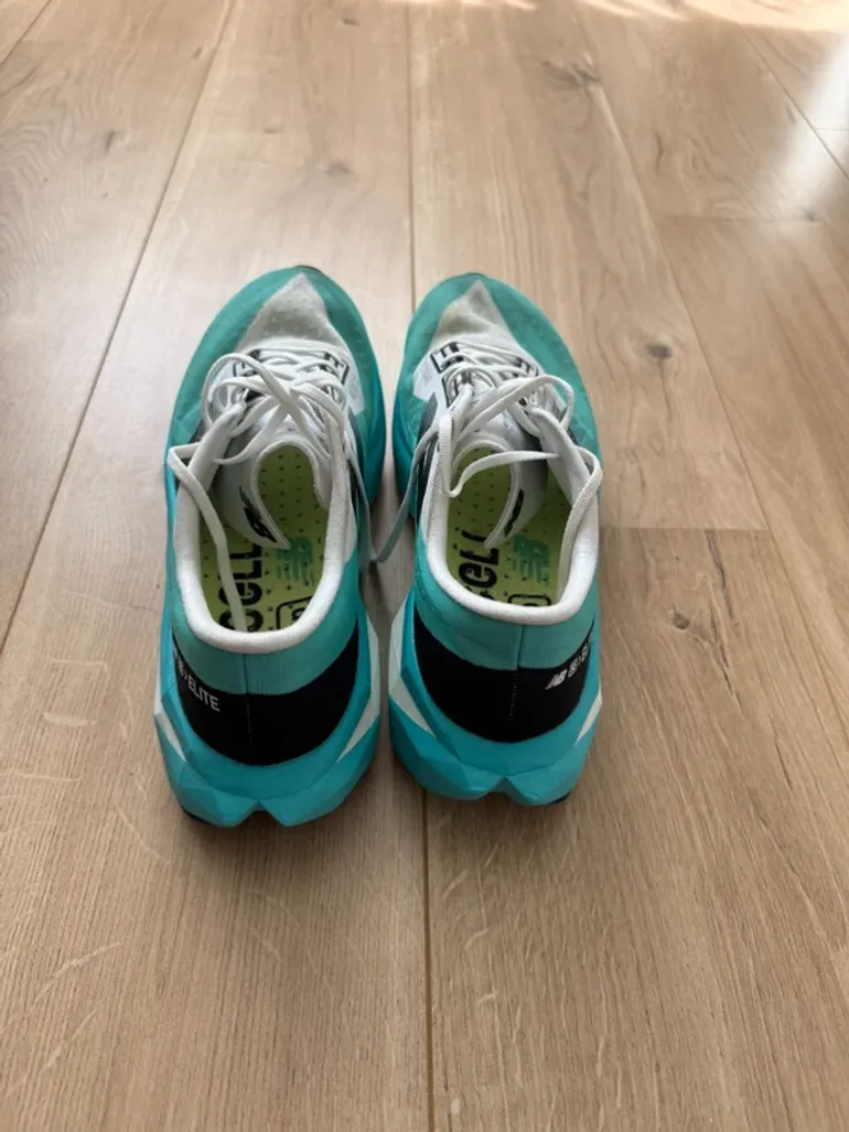 Gebrauchtes New Balance FuelCell SuperComp Elite v4 bike — Bild 2 von 6
