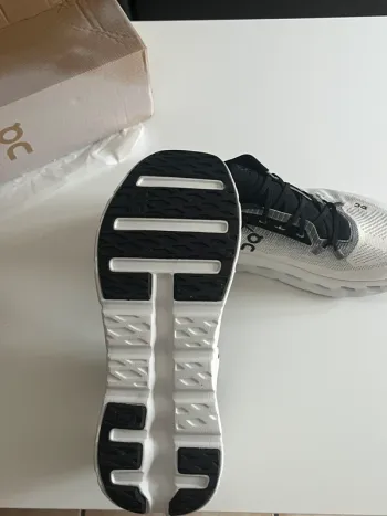 Used On Running On Cloud bike — image 3 of 4
