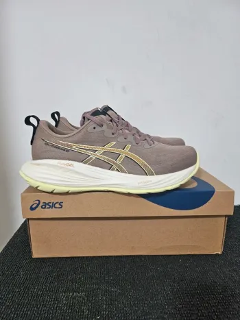Używany Asics Gel Cumulus 27 bike