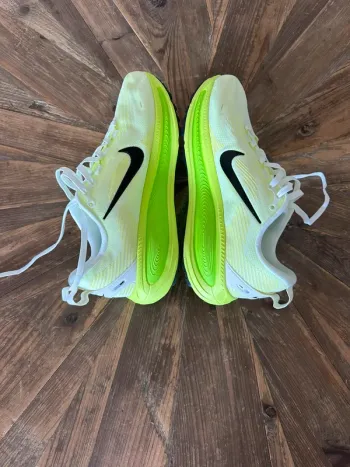 Used Nike Vomero 18 bike — image 2 of 8