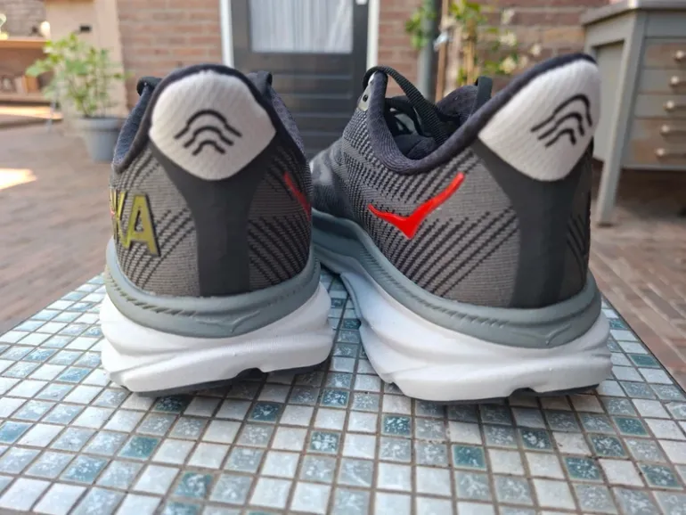 Used Hoka Clifton 9 bike — image 4 of 6