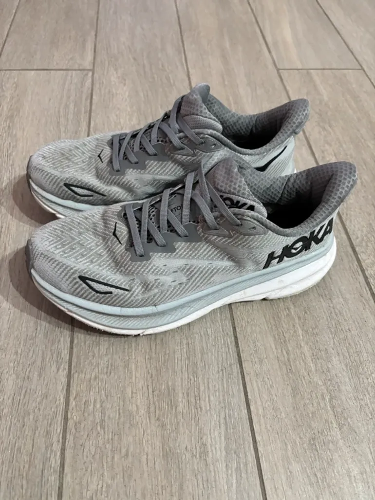 Used Hoka Clifton 9 bike — image 3 of 7
