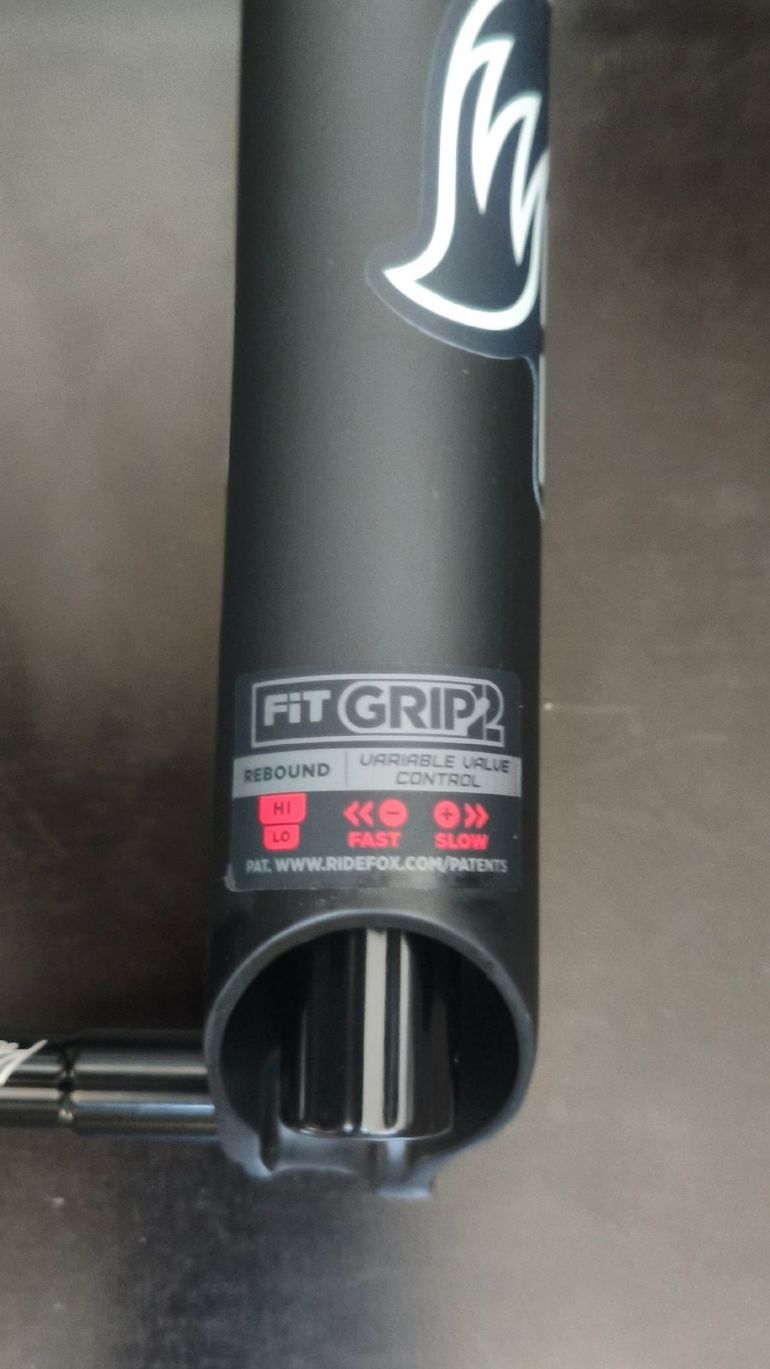 Used Fox 34 Factory 29 130mm GRIP2 2024 bike — image 7 of 17