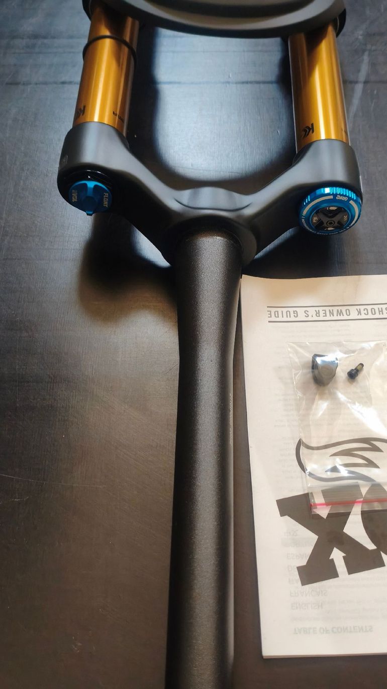 Used Fox 34 Factory 29 130mm GRIP2 2024 bike — image 3 of 17
