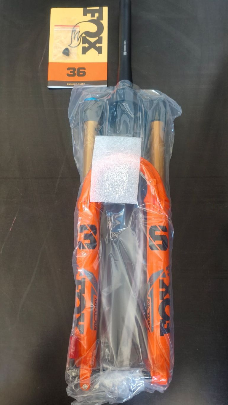 Gebrauchtes Fox 36 GRIP X Factory 29 160mm 2025 bike — Bild 14 von 15