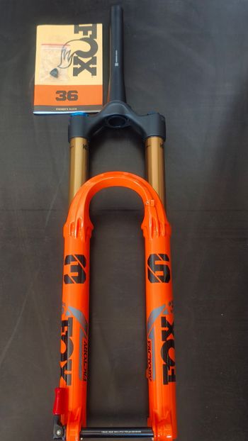 Käytetty Fox 36 GRIP X Factory 29 160mm 2025 bike