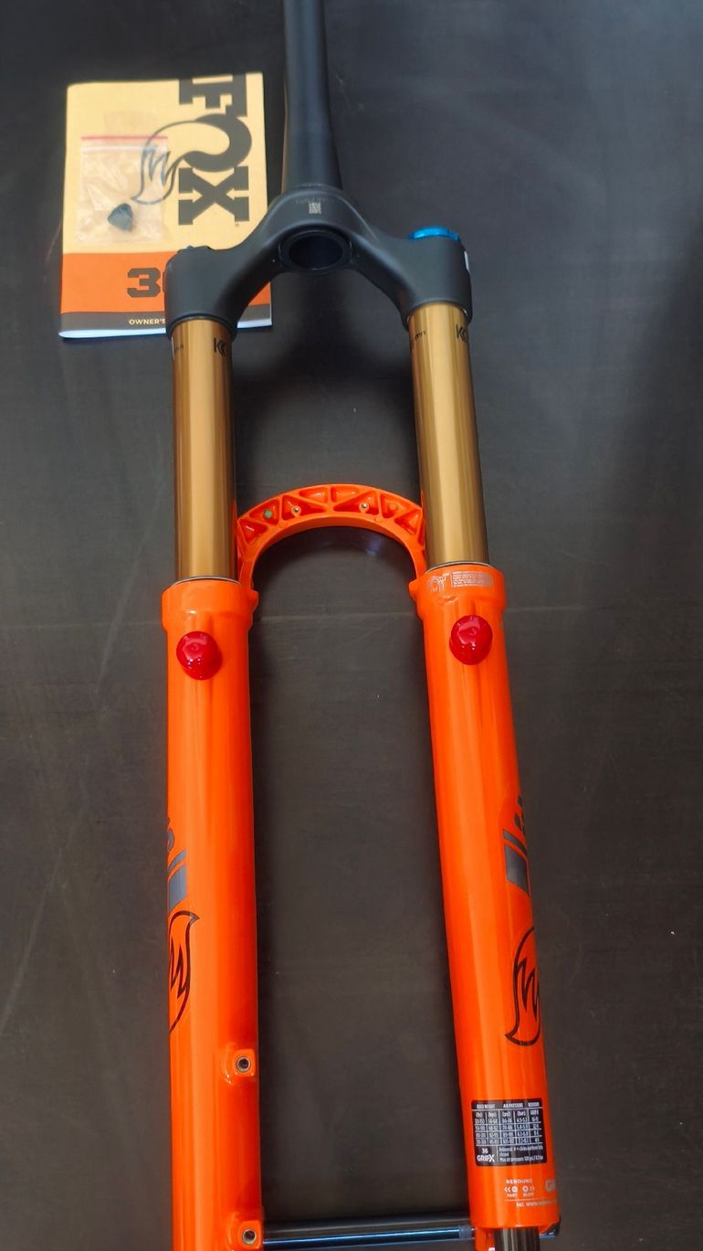 Gebrauchtes Fox 36 GRIP X Factory 29 160mm 2025 bike — Bild 5 von 15