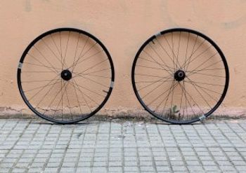 Used Crankbrothers Synthesis Enduro bike