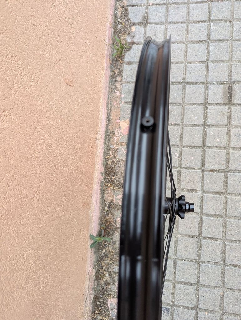 Used Crankbrothers Synthesis Enduro bike — image 8 of 9