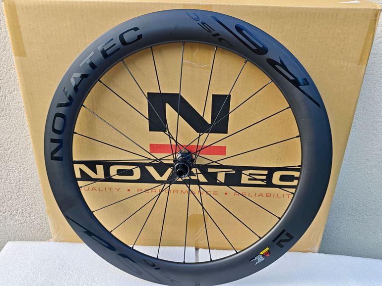 Used Novatec R6 Disc 60mm Carbon HG bike — image 11 of 13