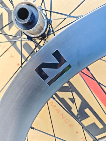 Used Novatec R6 Disc 60mm Carbon HG bike — image 4 of 13