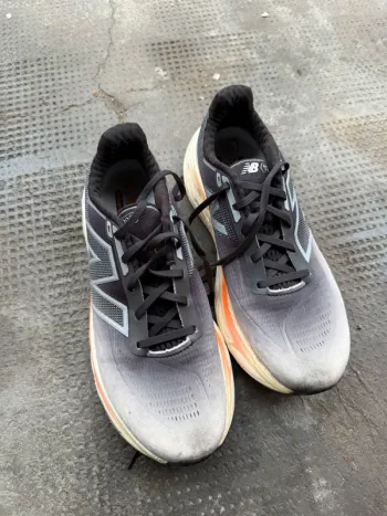 Used New Balance 1080 v14 2025 bike — image 2 of 5