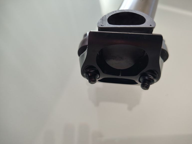 Used mcfk Carbon Seatpost 2025 bike — image 4 of 8