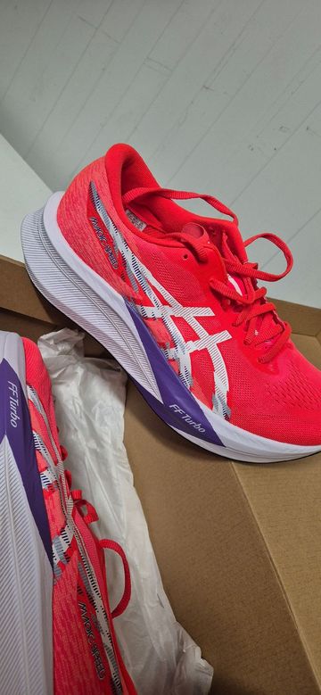 Asics Magic Speed 4 2025 bike usato — immagine 4 di 4