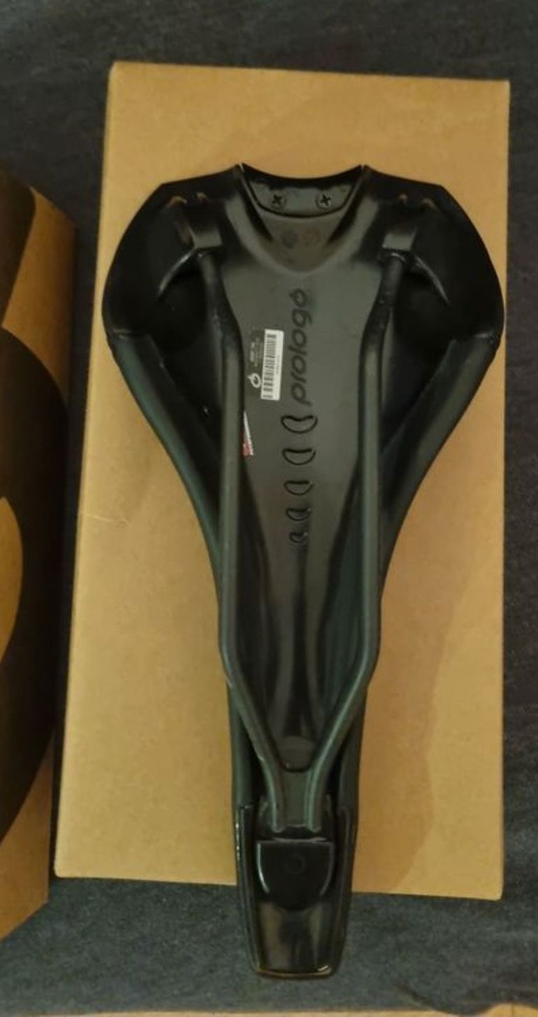Used Prologo Scratch X8 CPC Nack Rails carbone 280x135 mm bike — image 3 of 4