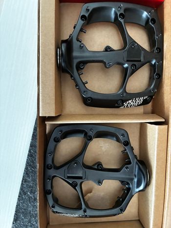 Used Specialized Boomslang Pedals bike — image 3 of 7