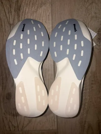 Używany Adidas Adizero Evo SL bike — zdjęcie 3 z 4