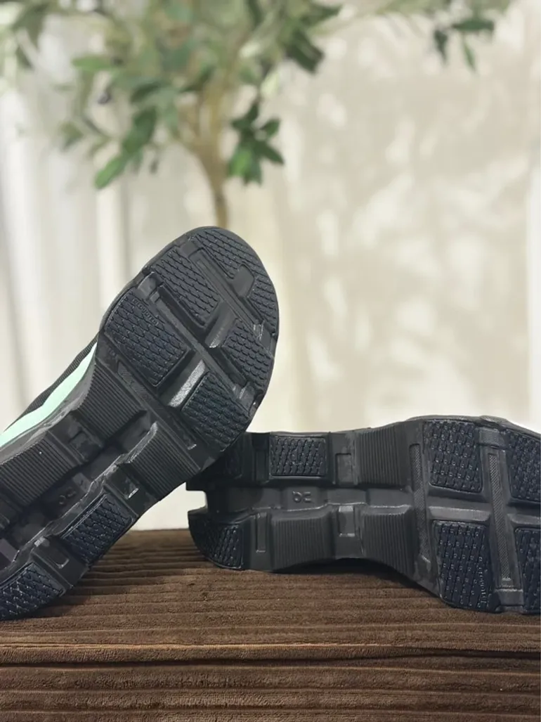 Käytetty 100% On Running shoes bike — kuva 5 / 5