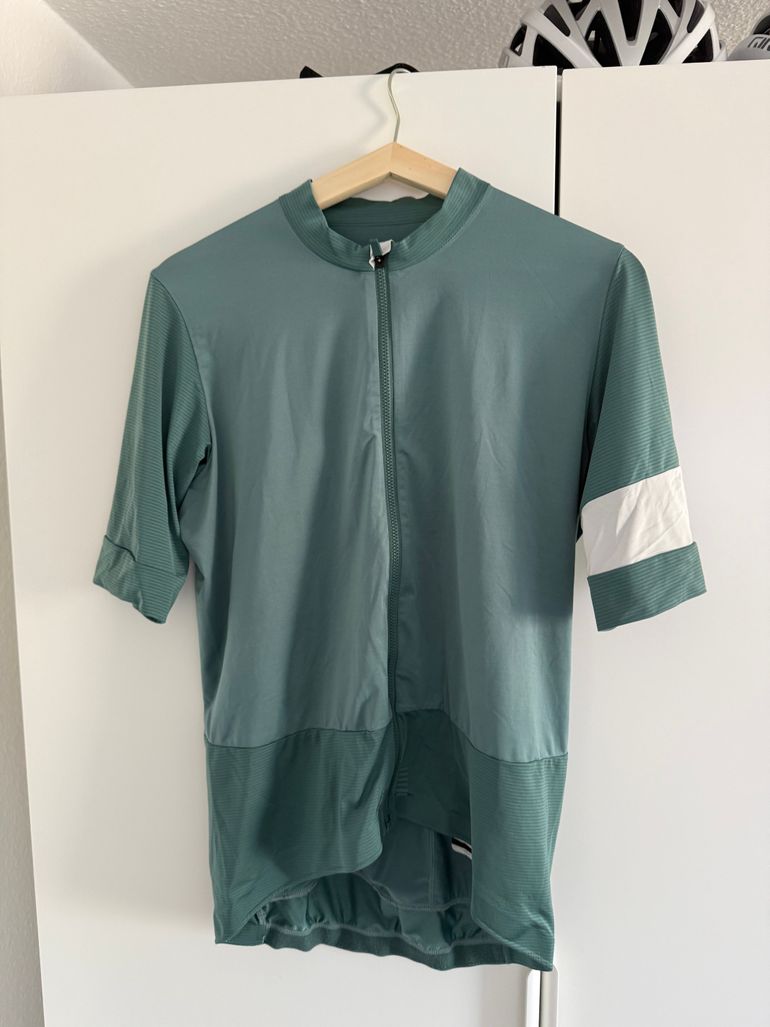 Used Rapha MEN'S PRO TEAM JERSEY 2022 bike — image 1 of 2
