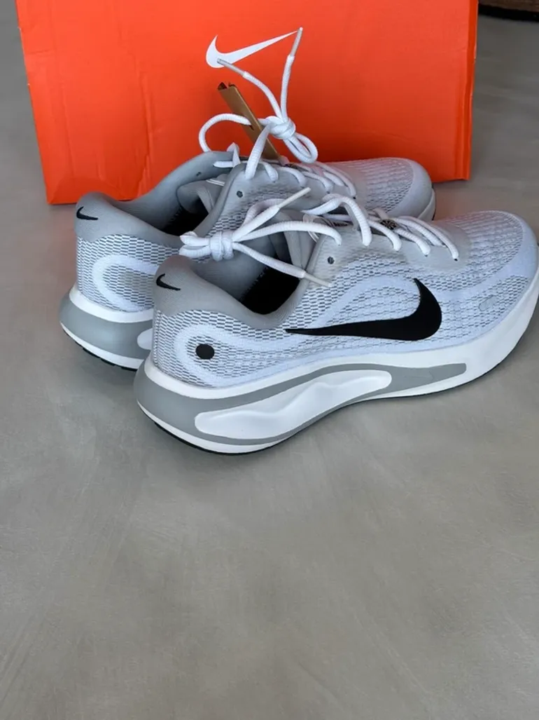 Used Nike Journey Run bike — image 5 of 12