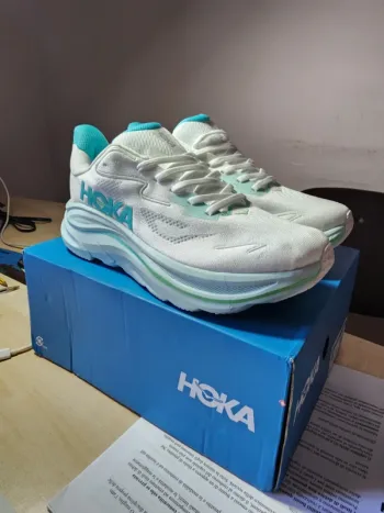 Brugt Hoka Clifton 10 bike